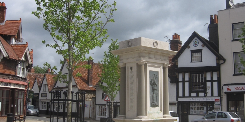 The Abingdon War Memorial in the Square