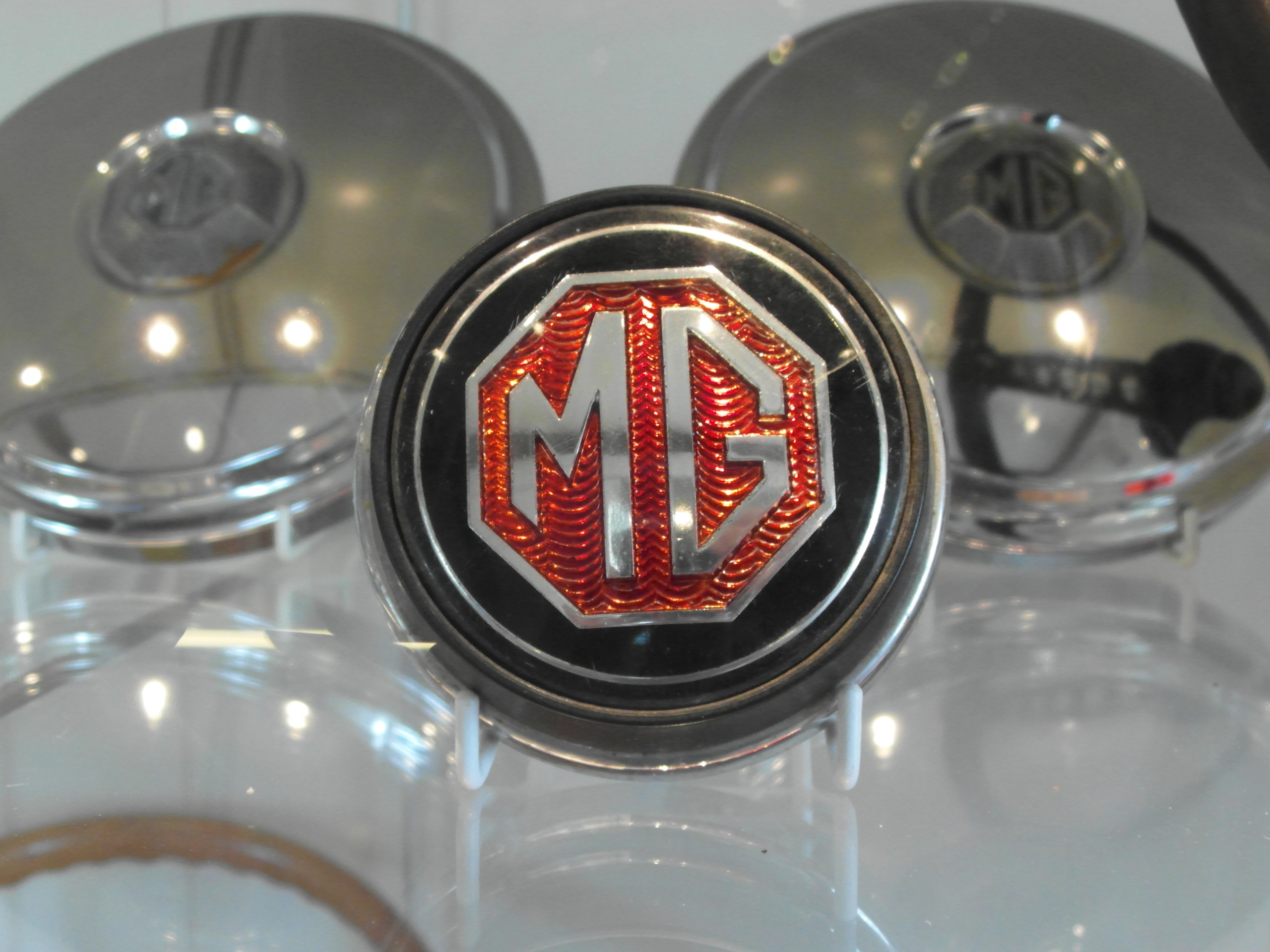 MG 90 exhibition opens